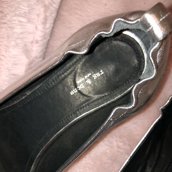Gently Loved Rag & Bone Silver Round Toe Pumps - Picture 7 of 7